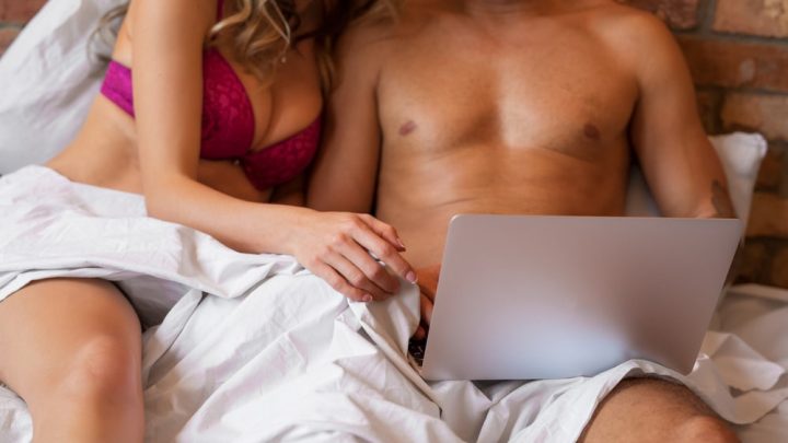 Regarder un film pornographique est-il bon pour le couple ?